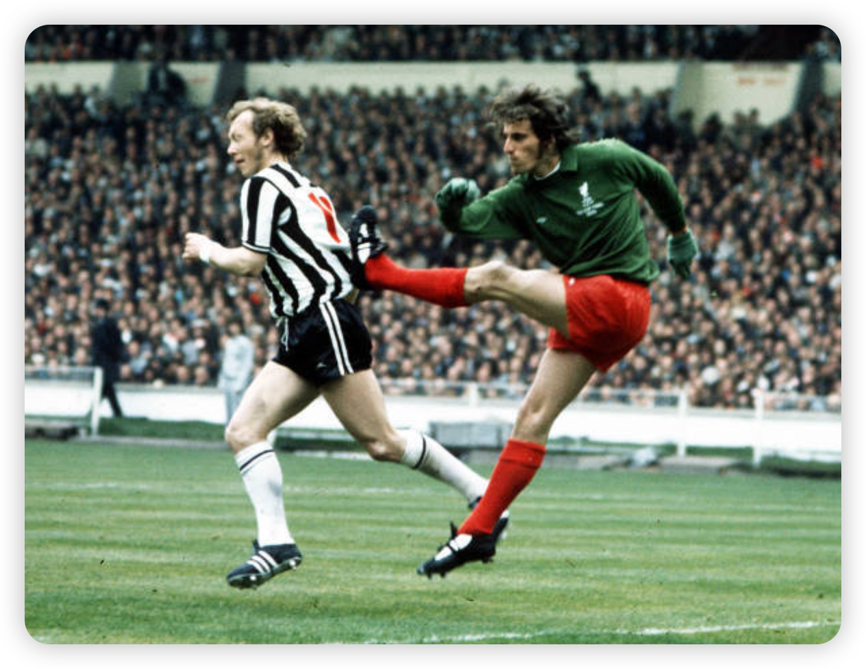 England’s Goalkeeping Great: A Coach and a Gentleman