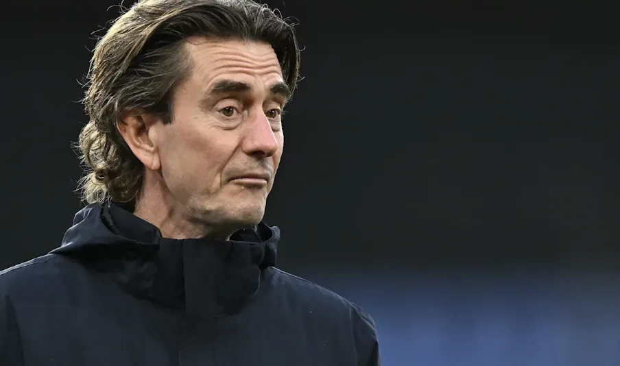 The Key Players in the Negotiation Room